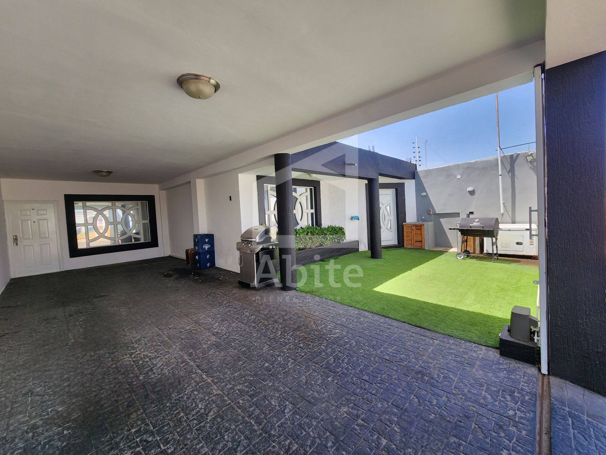 Picsart_25-08-24_20-48-58-178AAA